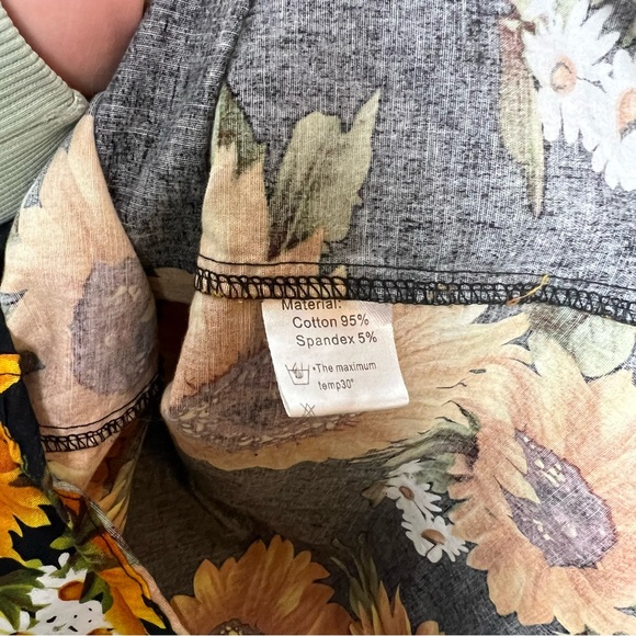 Sunflower Print Men's Large Collared Button Down Shirt Big Bold Loud Fun Black - Picture 4 of 5